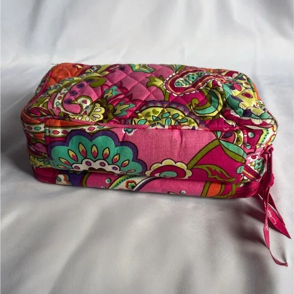 Vera Bradley Pink Swirls Quilted Women's cosmetic Bag organizer - Picture 4 of 9
